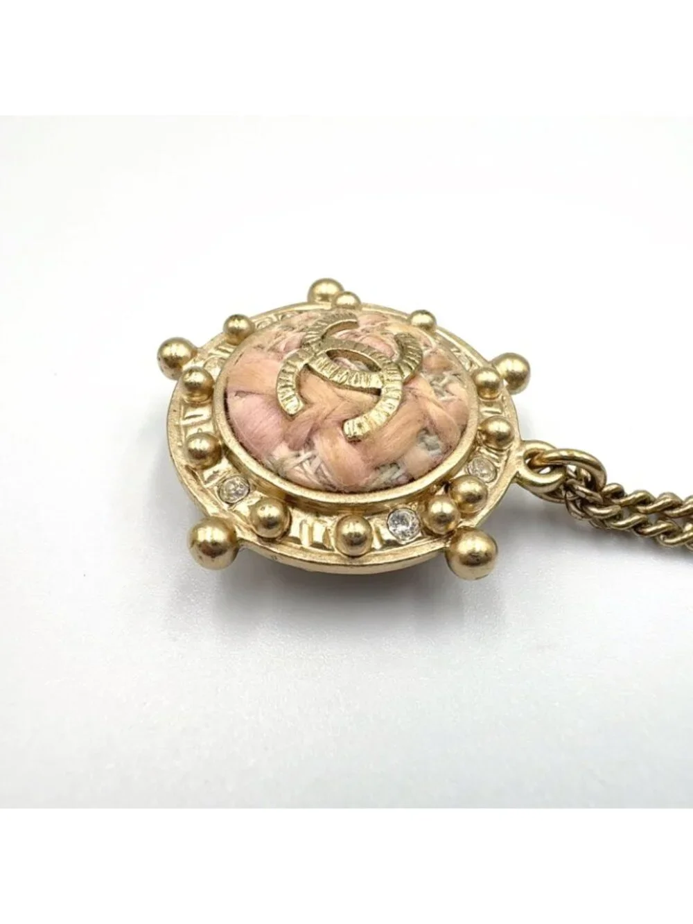 Chanel CC Logo Metiers D'art Rhinestone Clear Gold Light Pink Necklace